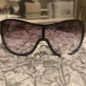 Black faded to clear Sunnies